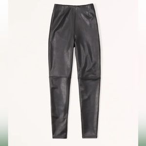 Abercrombie and Fitch Vegan Leather Skinny Legging size XXS Short NWT